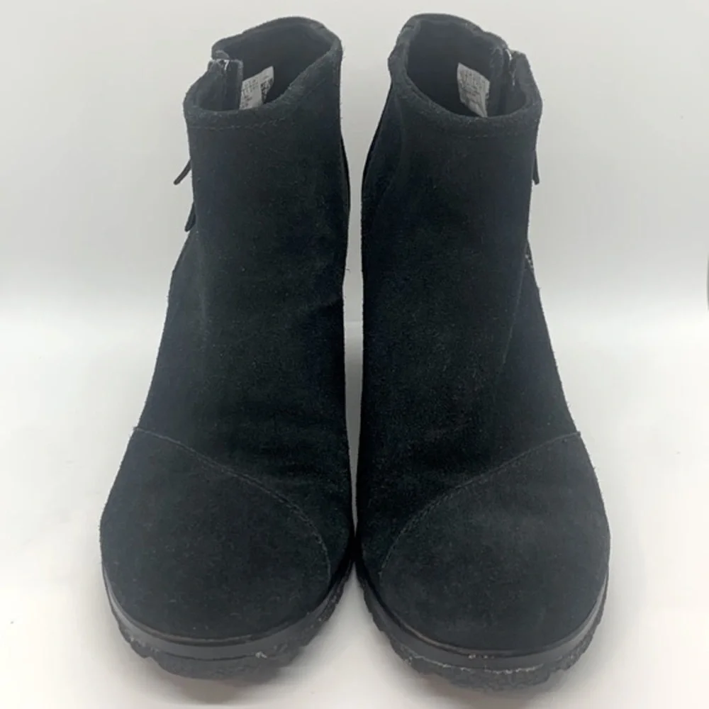TOMS Avery Suede Ankle Wedge Boots Black 9.5 Business Casual Office Collegiate